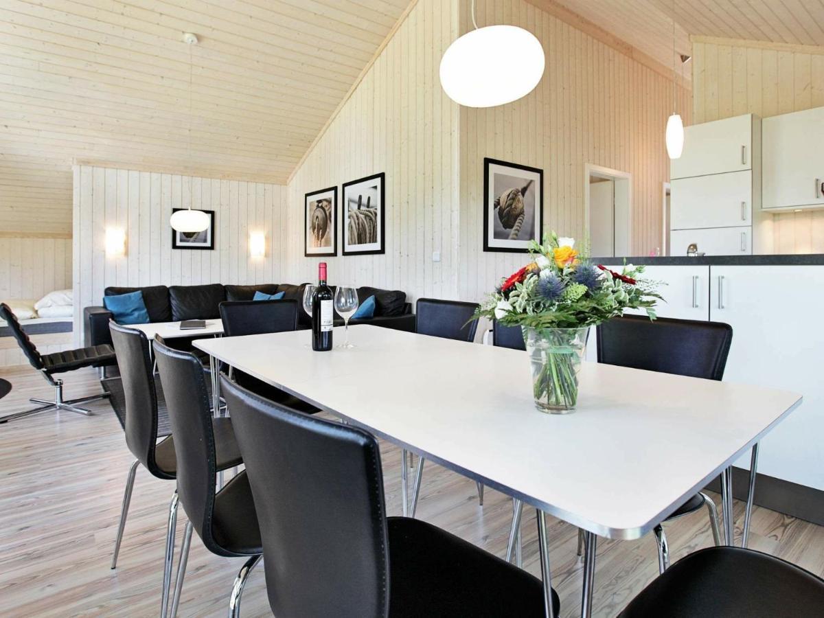 Three-Bedroom Holiday Home In Grossenbrode 8 Rum bild