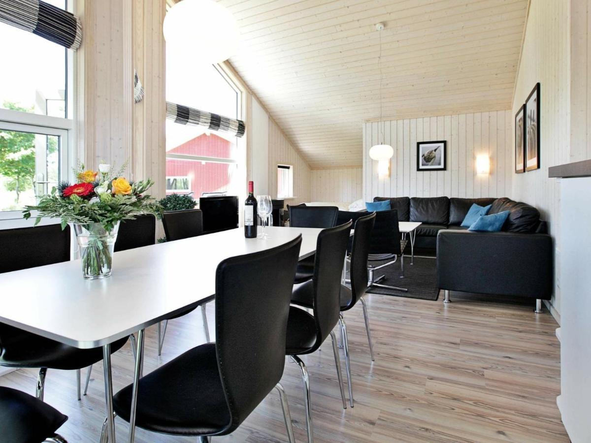 Three-Bedroom Holiday Home In Grossenbrode 8 Rum bild
